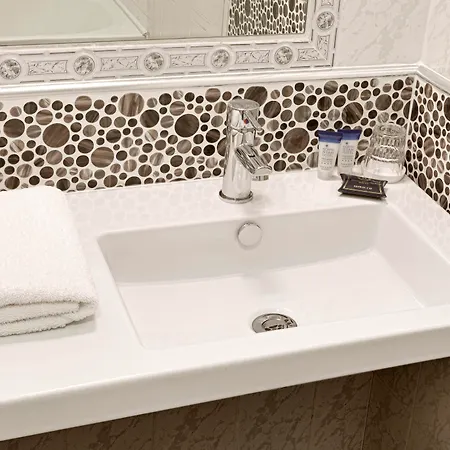 The Address Connolly Hotel 4*