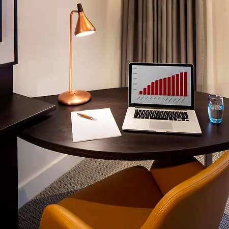 Hotel The Address Connolly 4*