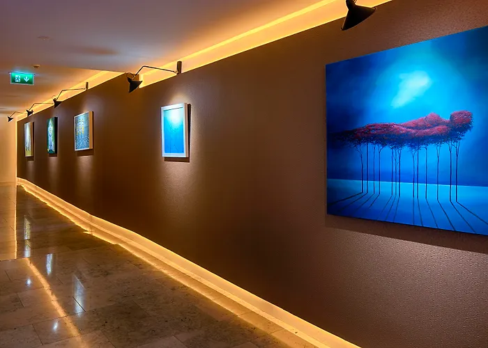 The Address Connolly דבלין