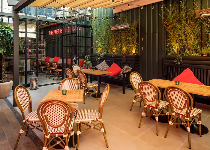 The Address Connolly 4*