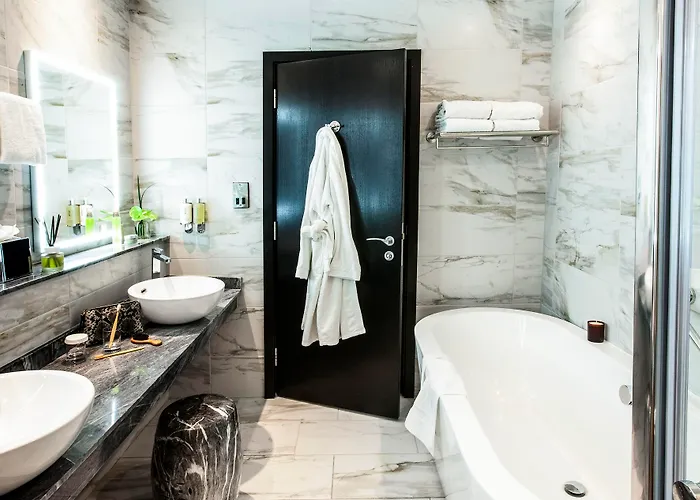 Szálloda The Address Connolly 4*