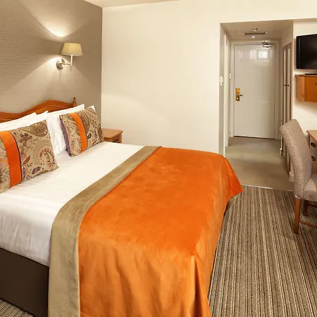 The Address Connolly 4*