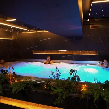 The Address Connolly 4*