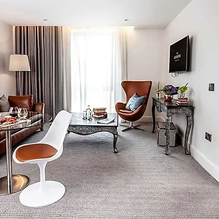 The Address Connolly 4*