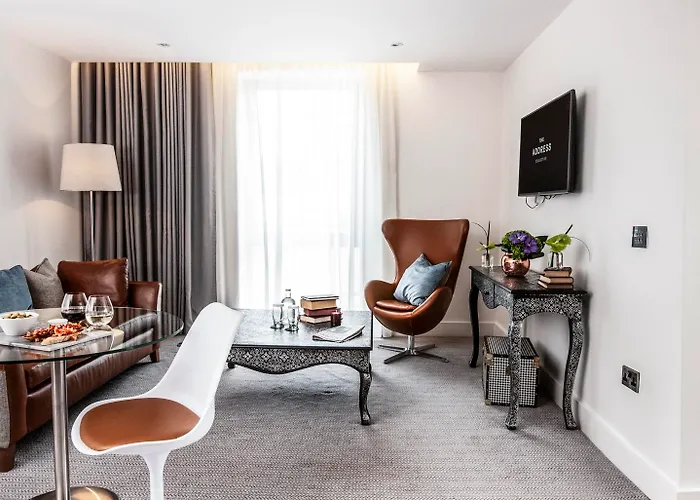 The Address Connolly דבלין